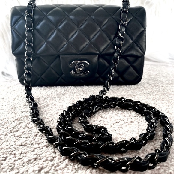 FULL SET - CHANEL Mini Classic Handbag (“So Black” - 21B) - Picture 8 of 16